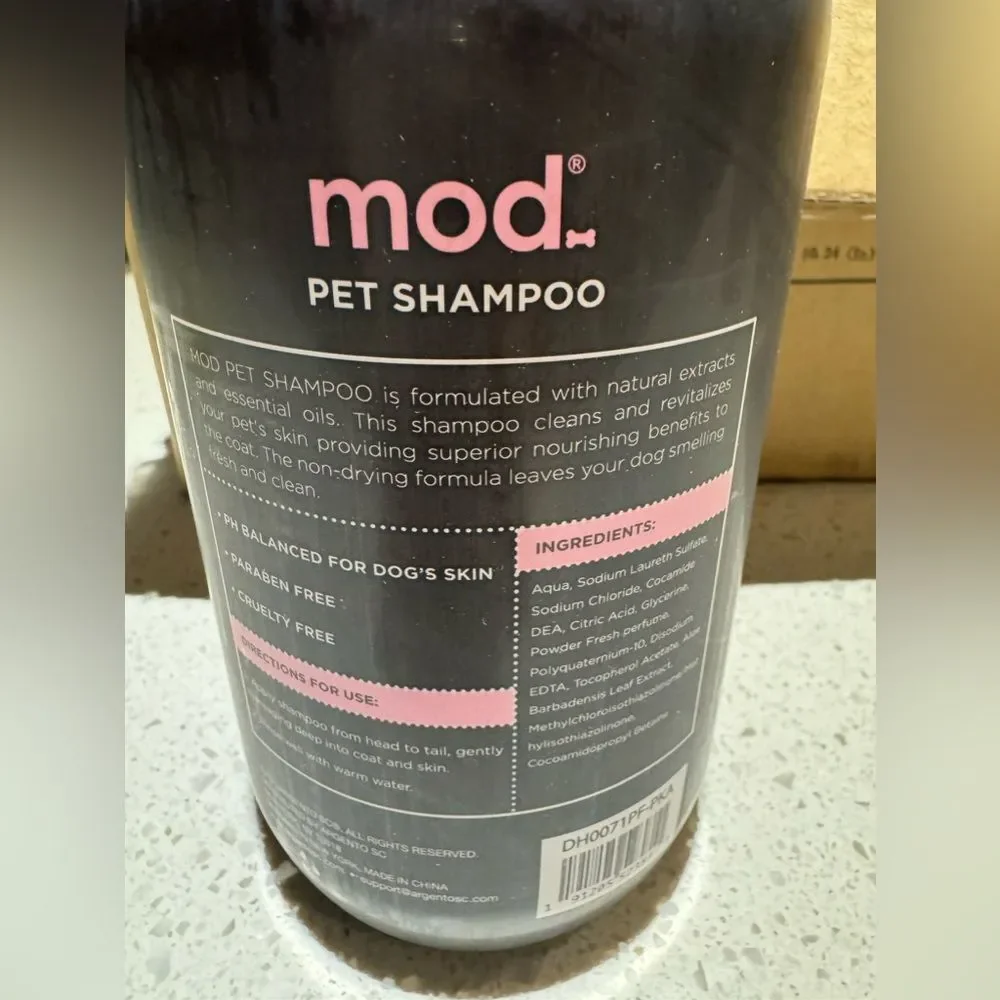 New Unopened Mod Hypoallergenic Dog Pet Shampoo PUPPY LUV Powder fresh 34oz